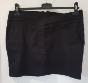 Czarna spódnica z suwakiem rozmiar XL