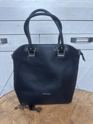 Torebka do ręki kuferek Monnari kolor czarny