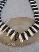 Naszyjnik czarny onyks i masa perłowa 