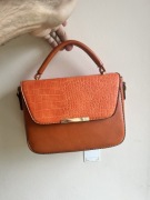 Torebka pomarańczowa skóropodobna 