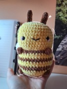 Szydełkowa pszczoła 