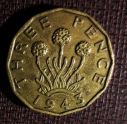 THREE  PENCE---1943--JERZY VI--ANGLIA