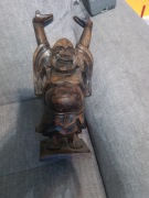 Stara figurka śmiejący się Budda 