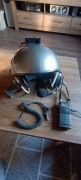 Kask paralotniowy z łącznością 