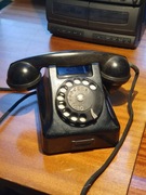 Zabytkowy telefon z tarczą RWT B-6116 -101-A PN-56/T-82300 z bakelitu