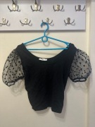 Bluzka z bufiastymi rękawkami