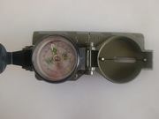 Kompas wojskowy / turystyczny + pokrowiec Rocket Rail