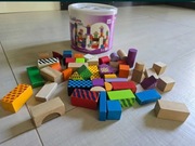 Klocki drewniane w wiaderku