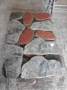 Kamień polny cięty 110zł/m 2. 