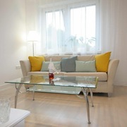 Elegancka wygodna kanapa sofa jasny beż z nieużywaną funkcją spania