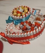 Box słodyczy duże serce słodkości z kinderek, FerreroRosher, rafaello.. 