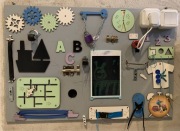 DUŻA DREWNIANA TABLICA MANIPULACYJNA SENSORYCZNA MONTESSORI NATURALNA