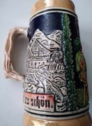 Mały ozdobny kufel do piwa