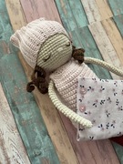 Śpiąca lalka zrobiona na szydełku sleeping doll handmade