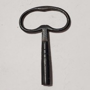 131. KLUCZ DO STAREGO ZEGARA ŚCIENNEGO - KWADRAT 5 MM