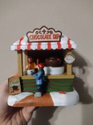 Ozdoba bożonarodzeniowa stoisko z czekoladą Christmas Village 