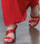 Eleganckie czerwone sandały satynowe ZARA strappy heels