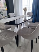 Stół rozkładany – czarny blat, białe nogi – 1150 zł (do negocjacji)