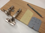 Szablon do wiercenia zawiasów