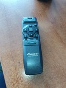 Pilot zdalnego sterowania do samochodowego odtwarzacza CD Pioneer CD-R600 