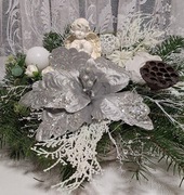 Stroik/ wiązanka bożonarodzeniowa na cmentarz z Aniołkiem,  jodła nobilis 