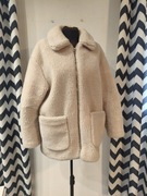 Wiosenny kremowy beżowy płaszcz miś misiek kożuch baranek premium markowy