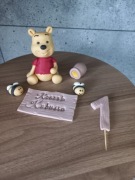 Z masy cukrowej na tort Kubuś Puchatek Mis miodek