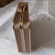 Piękna elegancka i szykowna złoto - beżowa kopertówka Nowa bez metki 