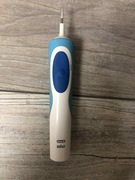 Szczoteczka elektryczna BRAUN Oral-B 3709 - używana, sprawna