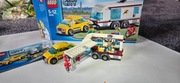 LEGO 4435 - Samochód z przyczepą kempingową.