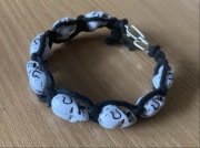 Bransoletka z czaszkami , przesyłka gratis .