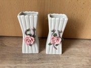 Dwa wazoniki z motywem kamelii