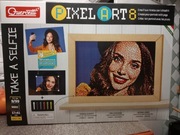 QUERCETTI  TAKE A SELFIE Pixel Art 8