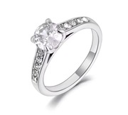 Przepiękny pierścionek z cyrkoniami stal nierdzewna kolor srebrny cudo