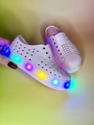 Buty dziecięce LED różowe wodoodporne szybkoschnące 145MM