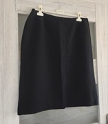 Elegancka klasyczna czarna spódnica z fioletową podszewką