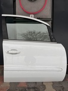Drzwi przód praw Opel zafira B 2009