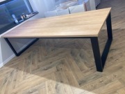 stół LOFT blat dąb Hamilton czarny mat