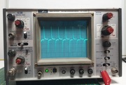 Stary Japoński oscyloskop Iwatsu SS-5702