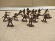 Żołnierzyki PRL 20 szt.