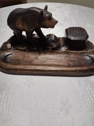 Zestaw biurkowy rzeźbiony z drewna