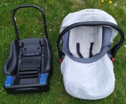 Nosidełko z bazą do auta