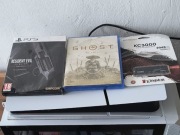 PlayStation 5 Slim E Chassis + dysk SSD Kingston KC3000 2TB + dwie gry