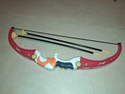 ŁUK Sportowy Z TARCZĄ 56cm + STRZAŁY Zabawki Sportowe ZRĘCZNOŚCIOWE Łuki