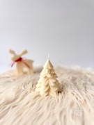 Świeca sojowa w kształcie ozdobnej choinki Prezent Święta