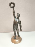 Stara figurka -  olimpijczyk 