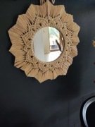 Makramowa mandala w stylu Boho z lusterkiem