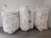 Oddam styropian, czysty, z opakowań po pralkach i lodówkach.