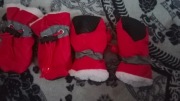 Czerwone ciepłe buty dla pieska