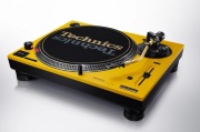 2x Technics SL-1200M7L Yellow - 50th Anniversary Limited Edition